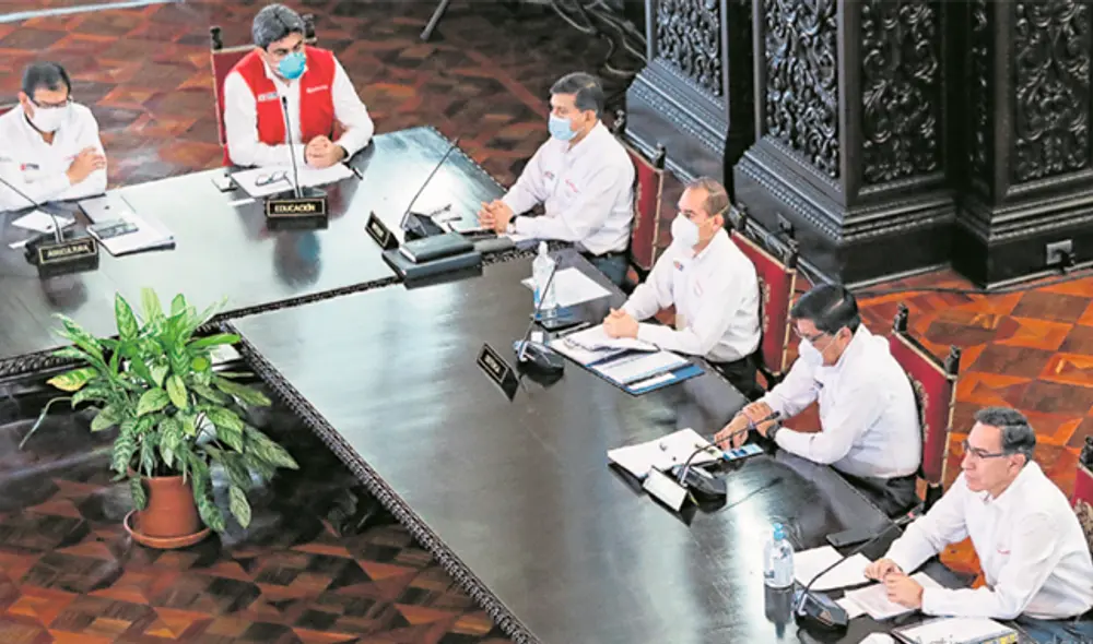 El dato La postergada reforma del sistema de pensiones, tanto pública como privada, sería abordada por el Ejecutivo una vez culminado el estado de emergencia, según indicó Martín Vizcarra. El dato La postergada reforma del sistema de pensiones, tanto pública como privada, sería abordada por el Ejecutivo una vez culminado el estado de emergencia, según indicó Martín Vizcarra.