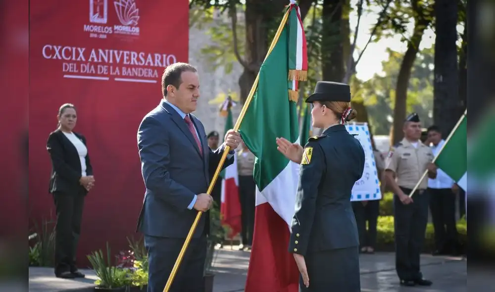 Durante la ceremonia por el Día de la Bandera en México, Cuauhtémoc Blanco  se pronunció sobre el paro nacional de mujeres. (Foto: Facebook)