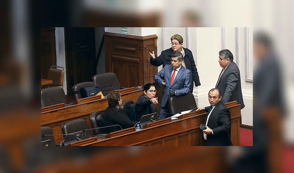 Estrategia. El Pleno de salud fue usado para convalidar modificaciones en favor de FP. (Foto: Adiar Mejía)