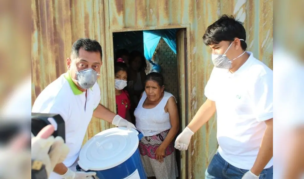 Empresas donaron víveres a familias pobres.