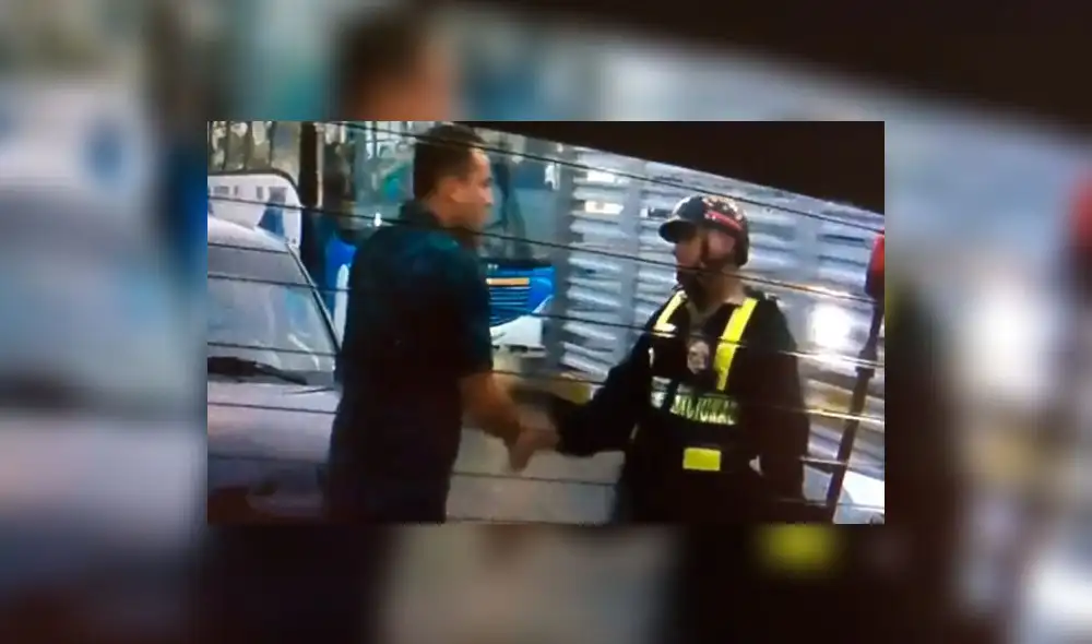 Facebook: Denuncian presunta corrupción policial tras accidente vehicular | VIDEO