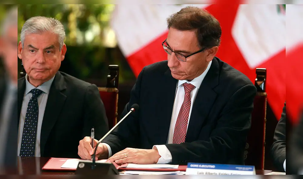 Presidente Vizcarra promulgó leyes de reforma aprobadas en el referéndum