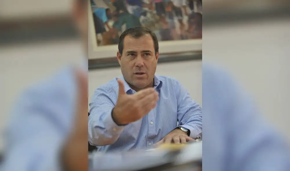 Giuffra será nuevo ministro de Transportes y Olaechea irá a cartera de la Producción