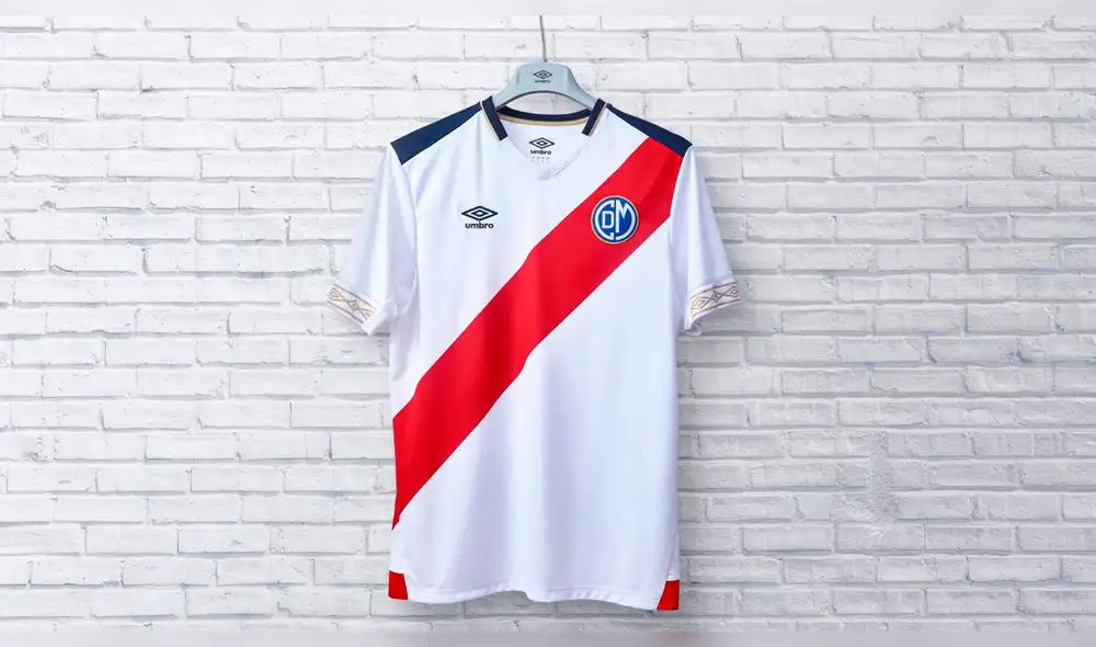 Deportivo Municipal presentó su 'nueva piel' para el 2019 [FOTOS]