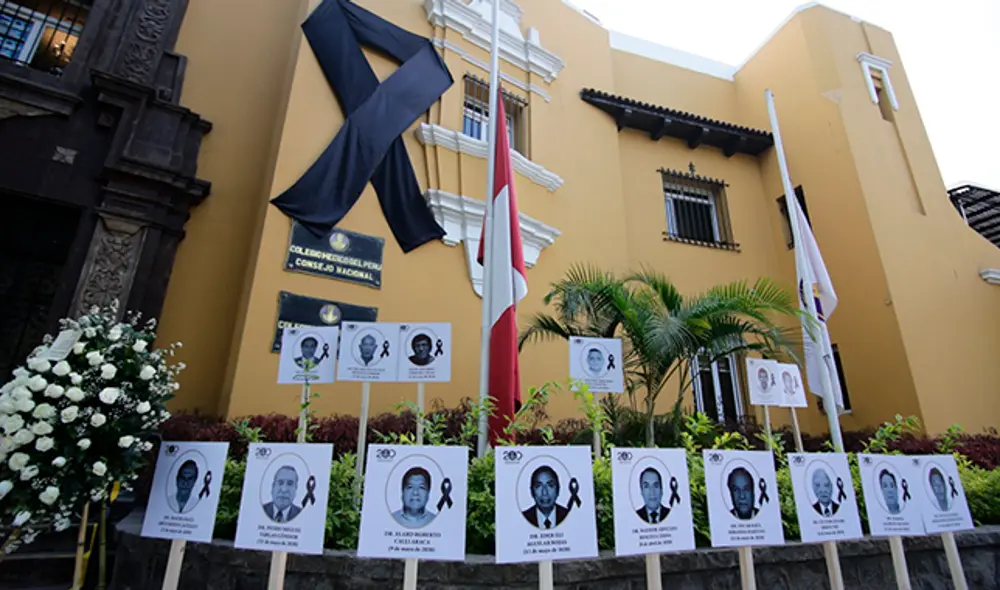 Médicos fallecidos luchando contra el COVID-19 / Fotos: John Reyes Médicos fallecidos luchando contra el COVID-19 / Fotos: John Reyes
