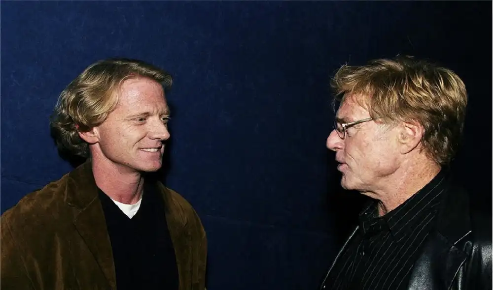 James Redford y su padre el actor Robert Redford en foto del recuerdo (Foto: AFP)