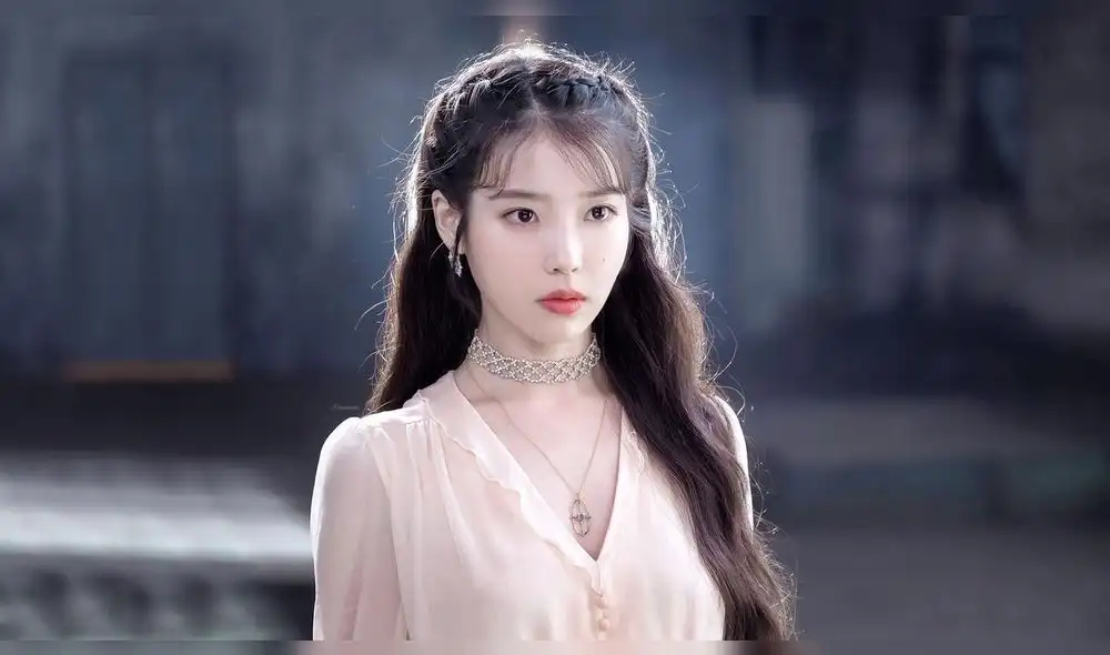 La belleza y el talento de IU ha enamorado a miles de fans y a varias celebridades del entretenimiento coreano.