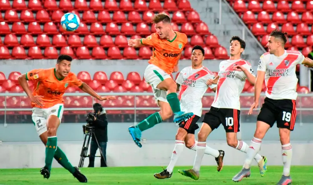 River Plate y Banfield juegan este viernes por la fecha 4 del grupo C de la Copa Liga Profesional. Foto: Twitter / @CAB_oficial