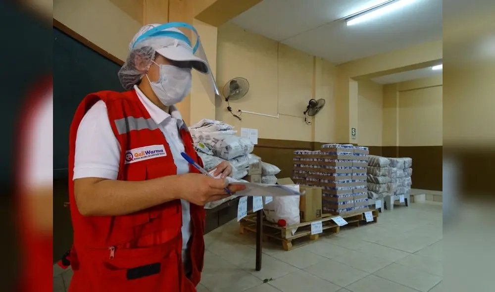 Alimentos son almacenados en instituciones educativas. Alimentos son almacenados en instituciones educativas.