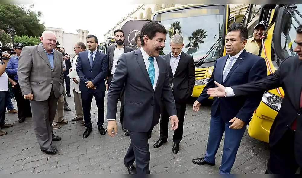 Exalcalde Alfredo Zegarra negociaba las rutas del Sistema Integrado de Transporte de Arequipa [AUDIO]