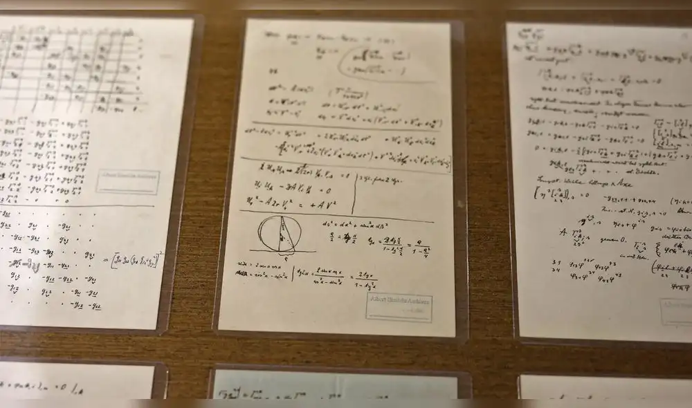 Cien manuscritos de Einstein salen a la luz y revelan un misterio que se creía perdido 