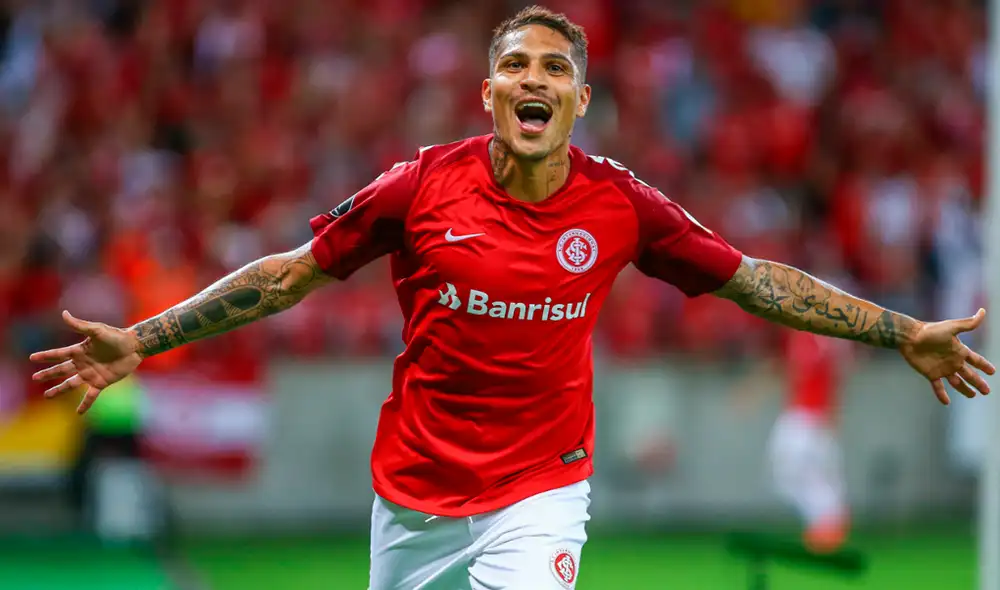 Paolo Guerrero fue operado del ligamento cruzado en Brasil. Paolo Guerrero fue operado del ligamento cruzado en Brasil.