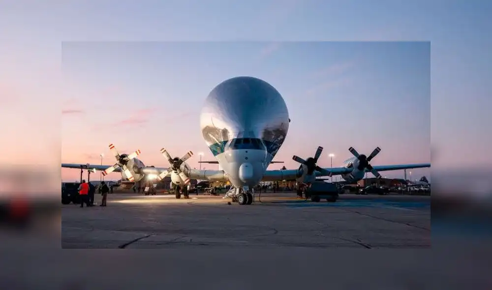 Super Guppy voló con Orión, la cápsula que llevaría a las futuras expediciones a Marte. Foto: NASA