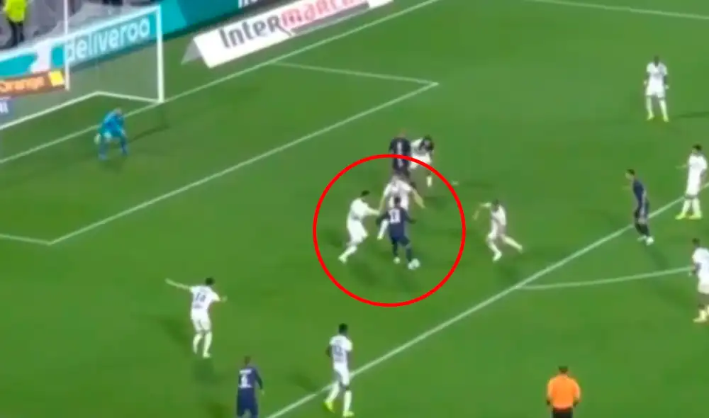 Neymar Jr volvió a darle la victoria al PSG por la Ligue 1, gracias a una soberbia jugada individual en el área del Lyon. Neymar Jr volvió a darle la victoria al PSG por la Ligue 1, gracias a una soberbia jugada individual en el área del Lyon.