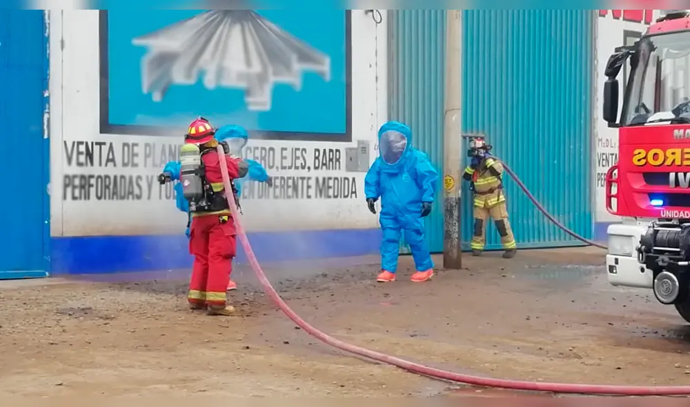 Bomberos controlaron fuga de cloro. Bomberos controlaron fuga de cloro.