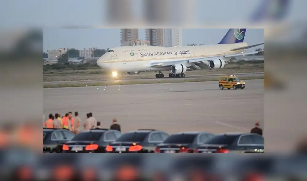 Avión aterriza de emergencia porque madre olvidó su bebé en aeropuerto