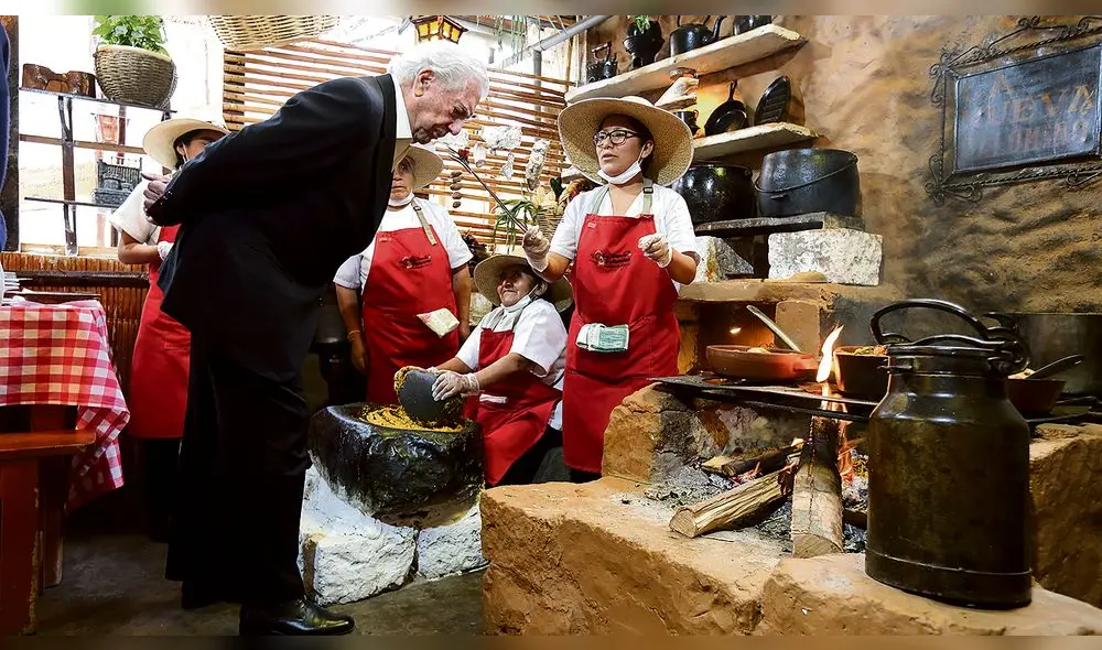 MARIO VARGAS LLOSA EN LA PICANTERIA TRADICIONAL LA NUEVA PALOMINO Y EN LA CASA MUSEO MVLL MARIO VARGAS LLOSA EN LA PICANTERIA TRADICIONAL LA NUEVA PALOMINO Y EN LA CASA MUSEO MVLL