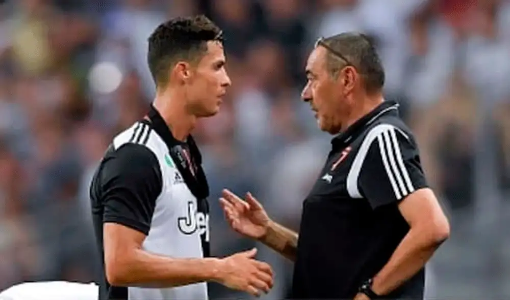 La discusión entre Cristiano Ronaldo y Maurizio Sarri. La discusión entre Cristiano Ronaldo y Maurizio Sarri.