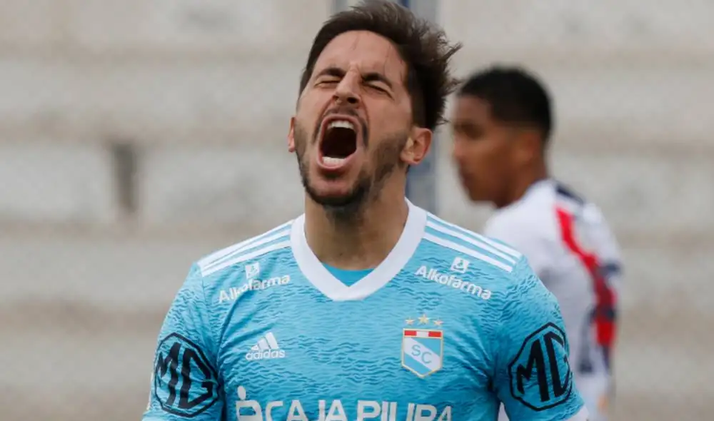 Alejandro Hohberg, junto con Cristal, buscarán el pase a la final de la Liga 1 2022. Foto: Luis Jiménez/La República