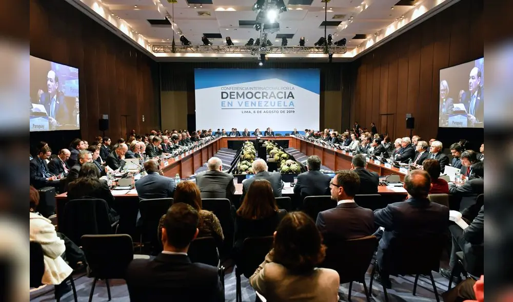 Borges asistió a la Conferencia sobre la Democracia en Venezuela. Foto: AFP.