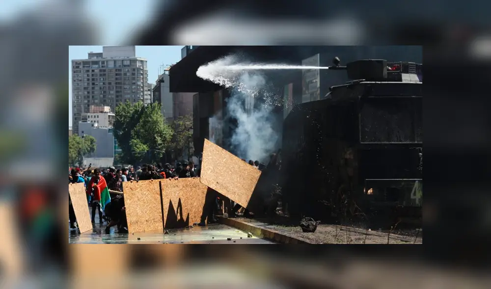 Las fotos que muestran la violencia y caos que impera en Chile. Fotos: Jorge Cerdán. Las fotos que muestran la violencia y caos que impera en Chile. Fotos: Jorge Cerdán.