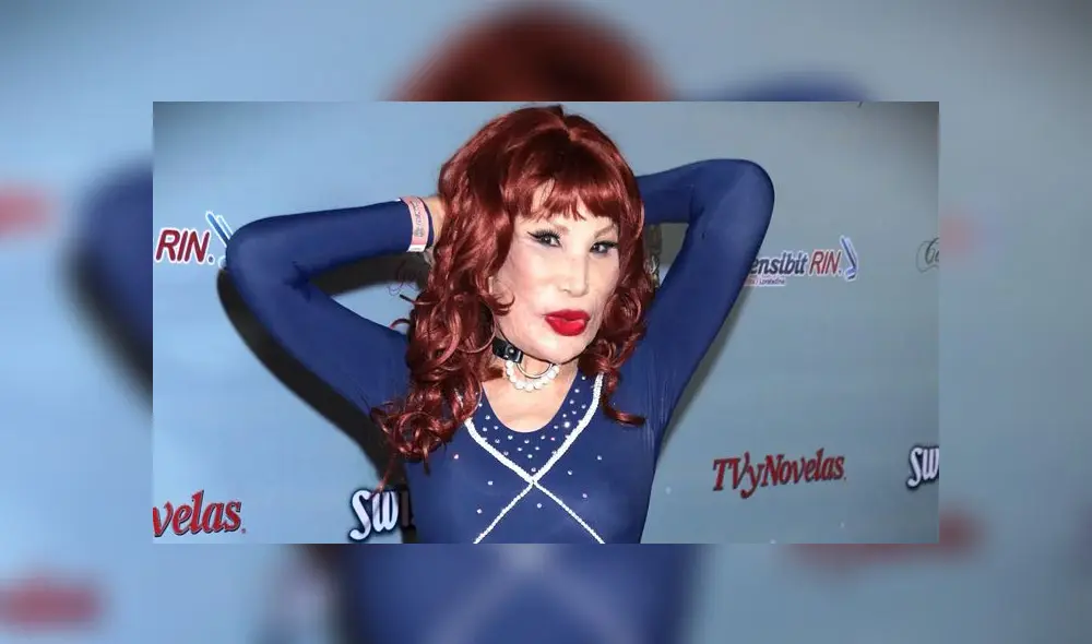 Lyn May, la emblemática vedette, vuelve a causar polémica debido a su imagen tras someterse a una nueva cirugía en el rostro. Lyn May, la emblemática vedette, vuelve a causar polémica debido a su imagen tras someterse a una nueva cirugía en el rostro.