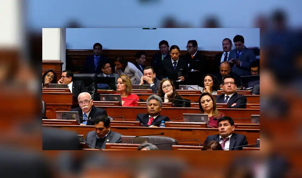 ¿Quiénes frustraron la recomposición de comisiones en el Congreso?