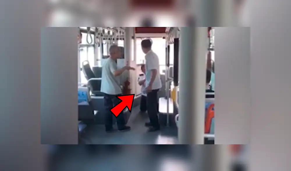 YouTube viral: pasajero increpa a conductor de bus por ir muy rápido y este le pide perdón de rodillas [VIDEO]