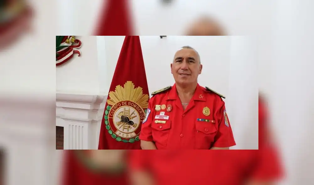 Luis Antonio Ponce La Jara es el nuevo comandante general del Cuerpo de Bomnberos Voluntarios del Perú. Foto: CGBVP