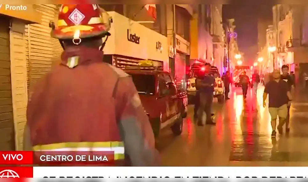 Cercado de Lima: incendio en sótano de tienda por departamento fue controlado