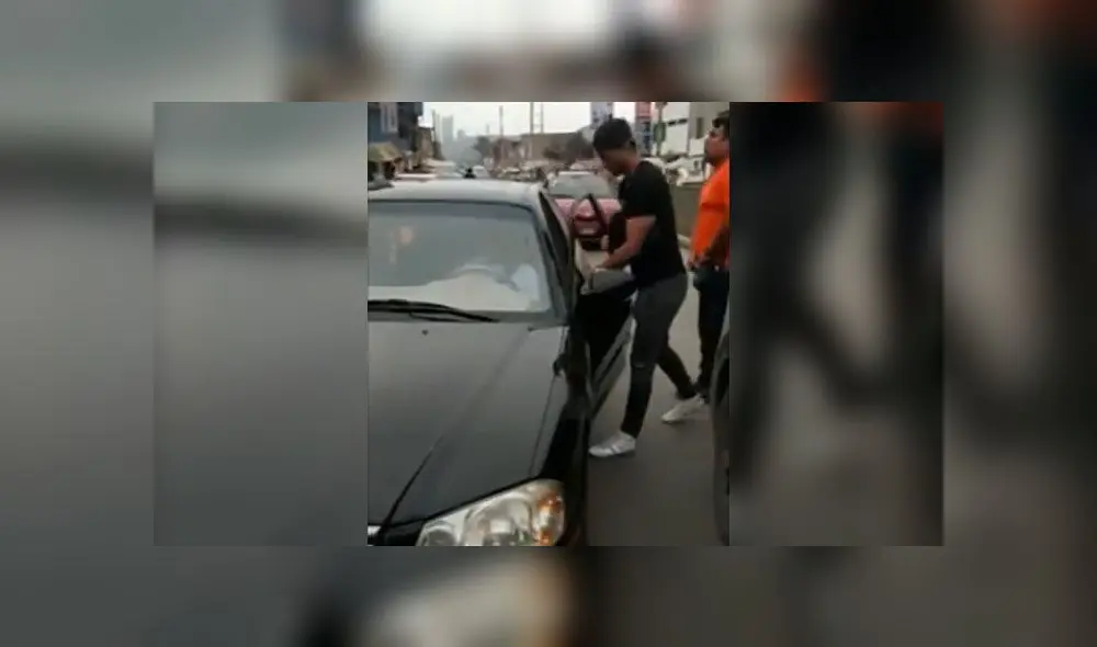 Policía retuvo a menor cuando ella se dirigió a recoger sus pertenencias a la casa de la madre del bebé. (Foto: Captura de video / América Noticias) Policía retuvo a menor cuando ella se dirigió a recoger sus pertenencias a la casa de la madre del bebé. (Foto: Captura de video / América Noticias)