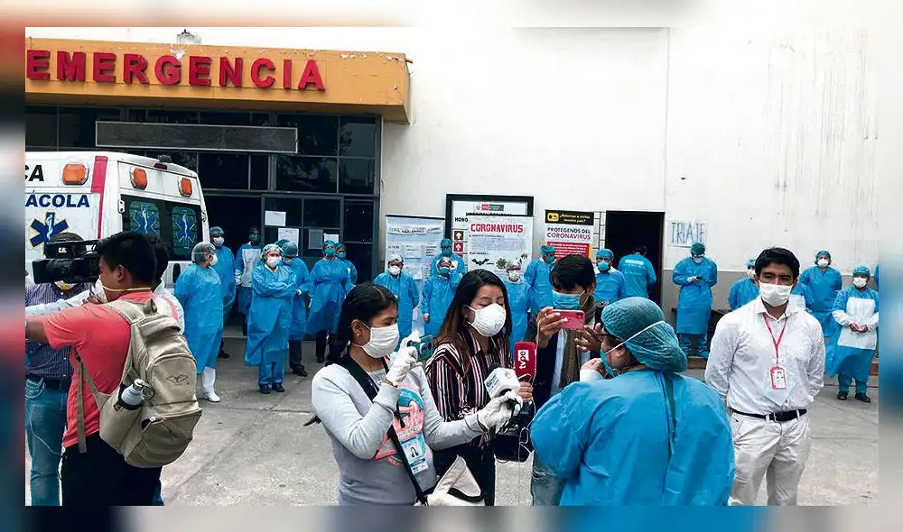 misión arriesgada. Periodistas corren el riesgo de contagio