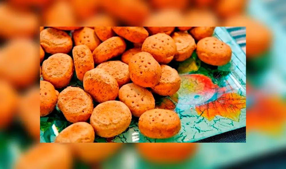 Profesora prohíbe a sus alumnos comer en un compartir si no llevan bocaditos Profesora prohíbe a sus alumnos comer en un compartir si no llevan bocaditos