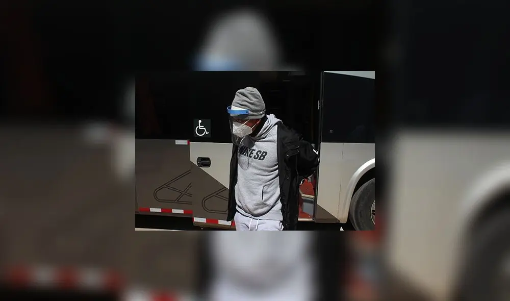 Usaron las mascarillas dentro y buena del bus