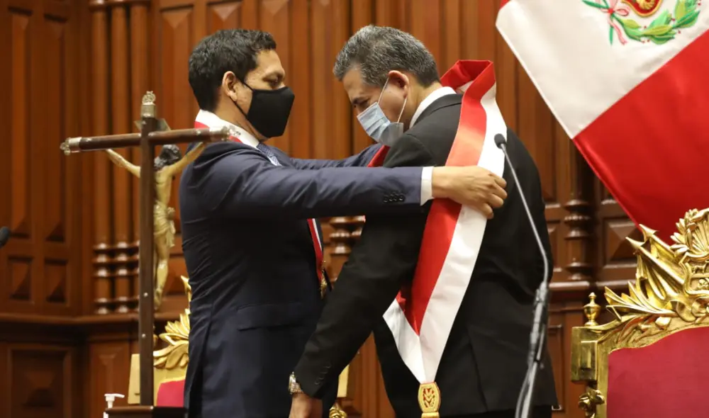 Manuel Merino lleva a Acción Popular a la Presidencia a través de un golpe de Estado. Foto: Congreso Manuel Merino lleva a Acción Popular a la Presidencia a través de un golpe de Estado. Foto: Congreso