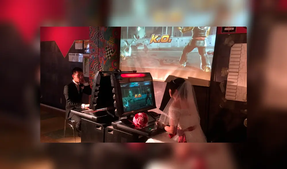 Kazuhiro Sugiyama y Yukiko son fanáticos de Tekken 6 y solucionaron sus problemas con una partida en el videojuego.