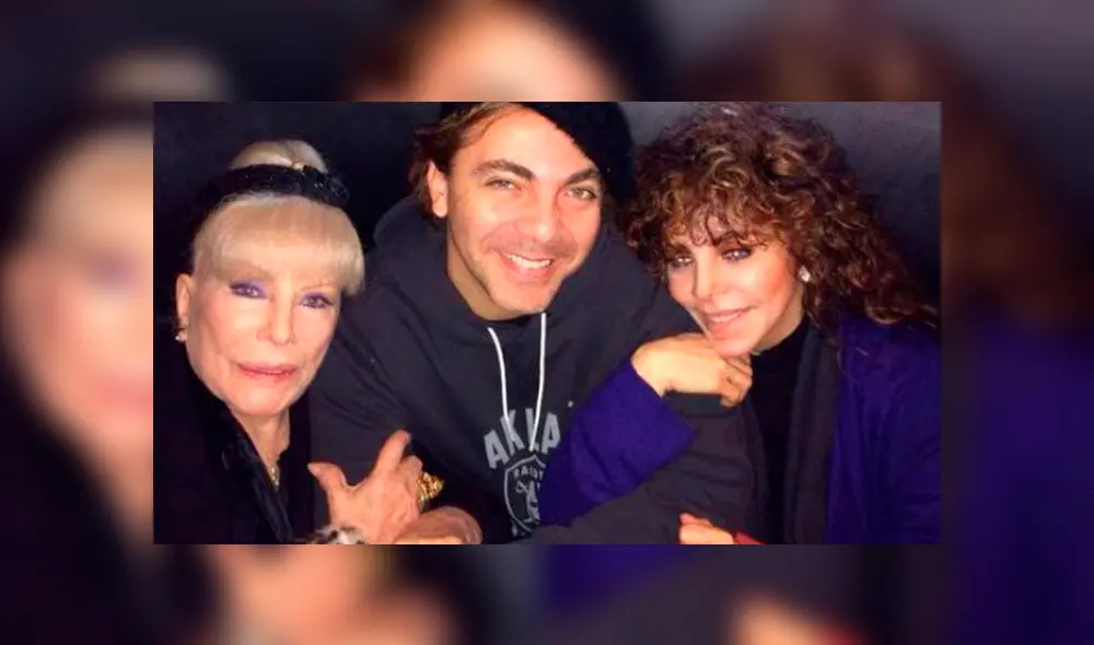 De izquierda a derecha, Socorro Castro, Cristian Castro y Verónica Castro. Foto: Twitter