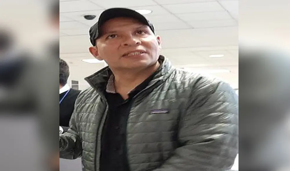 El abogado perdió su vuelo porque llegó tarde a la sala de embarque.