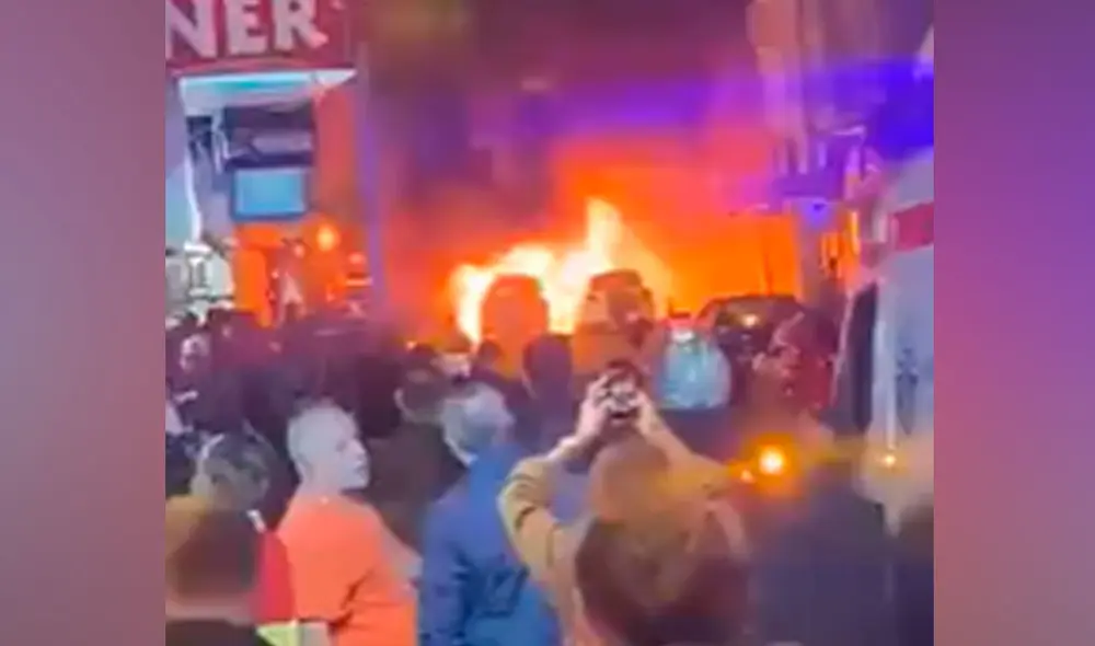 Un coche explotó este martes en el distrito de Fatih de Estambul, la capital de Turquía. Foto: captura de video Un coche explotó este martes en el distrito de Fatih de Estambul, la capital de Turquía. Foto: captura de video
