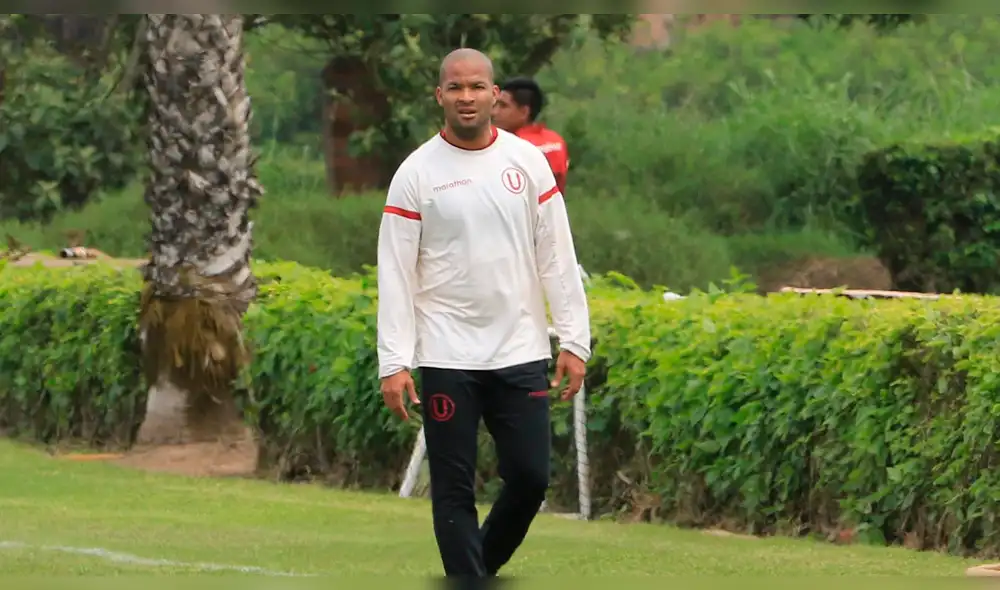 Fernando Armas revela quiénes son los futbolistas de Universitario que no renovarán