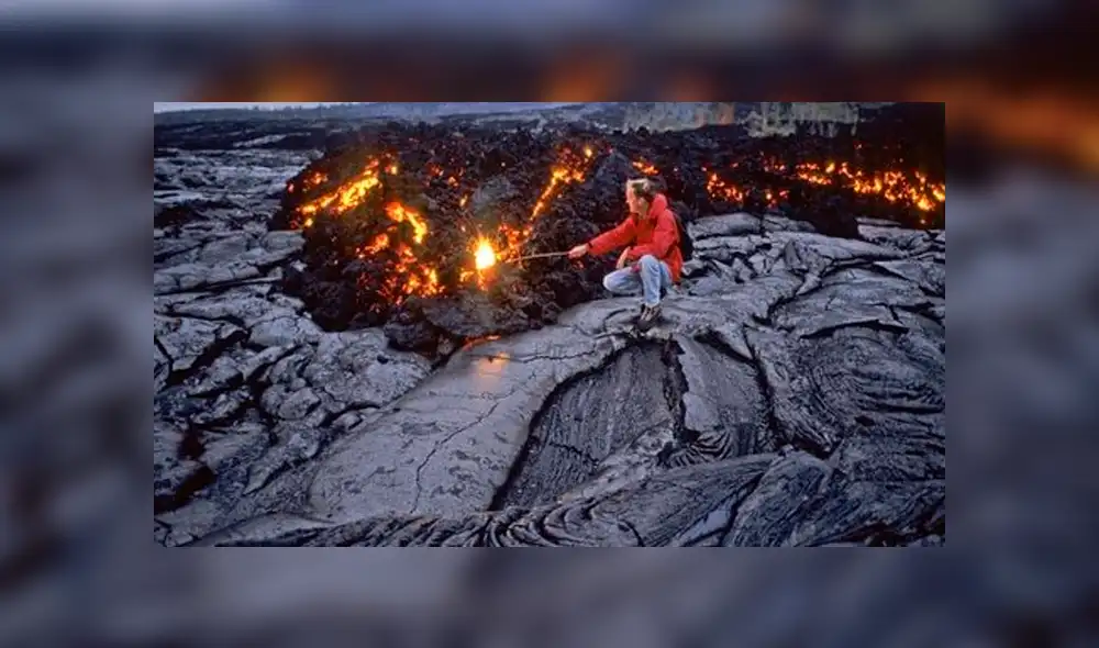 Google Maps: usuario recorre zona volcánica y descubre a turistas exponiendo su vida [VIDEO]