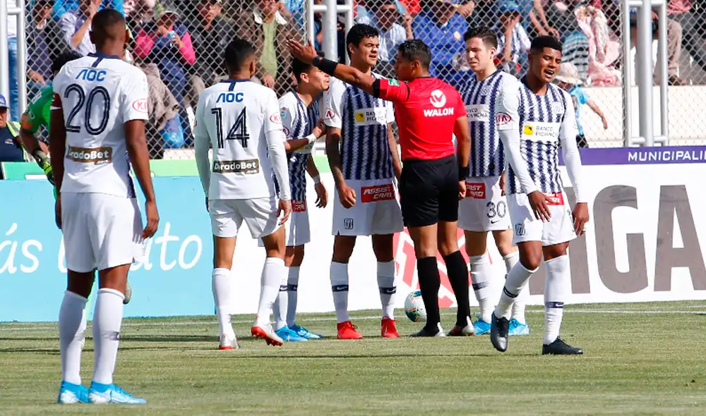 Alianza Lima cayó por goleada ante Binacional por 4-1. Alianza Lima cayó por goleada ante Binacional por 4-1.