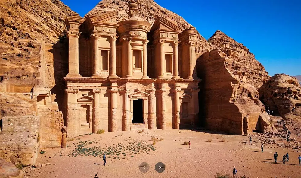 Desliza las imágenes para ver cómo luce una de las famosas locaciones mostradas en Transformers 2. Foto: captura de Google Maps