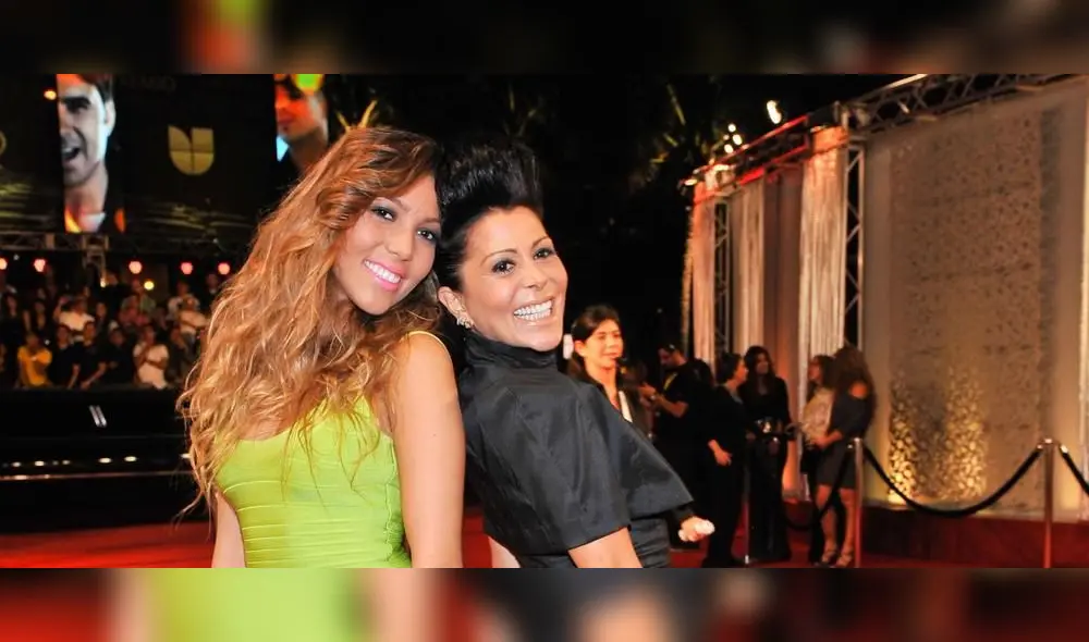 Frida Sofía y Alejandra Guzmán. Frida Sofía y Alejandra Guzmán.