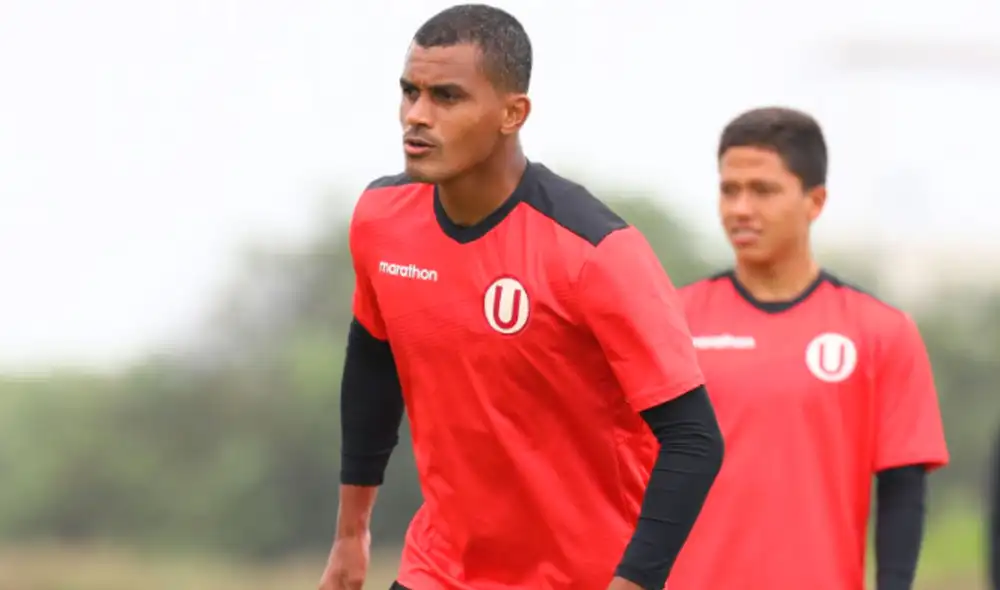 Nelinho Quina Universitario