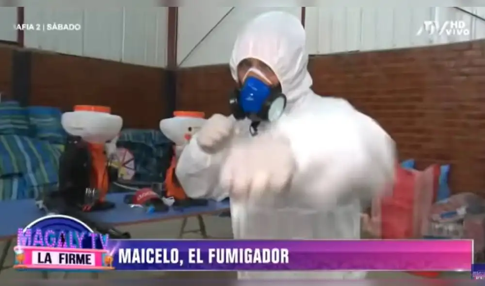 Jonathan Maicelo incursiona en el negocio de la fumigación y desinfección ante la crisis por el coronavirus.