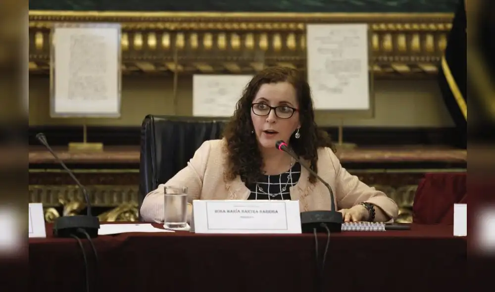 Fujimorista Rosa Bartra mintió sobre reglamento de la ‘bankada’