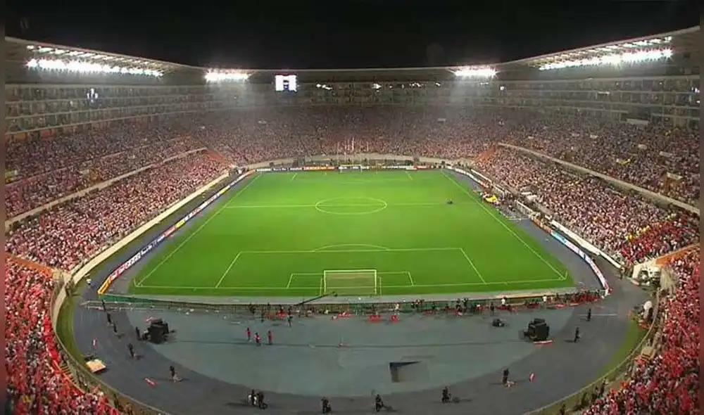 El Estadio Nacional es, hasta el momento, el único estadio en el país habilitado para partidos de Copa Libertadores. El Estadio Nacional es, hasta el momento, el único estadio en el país habilitado para partidos de Copa Libertadores.