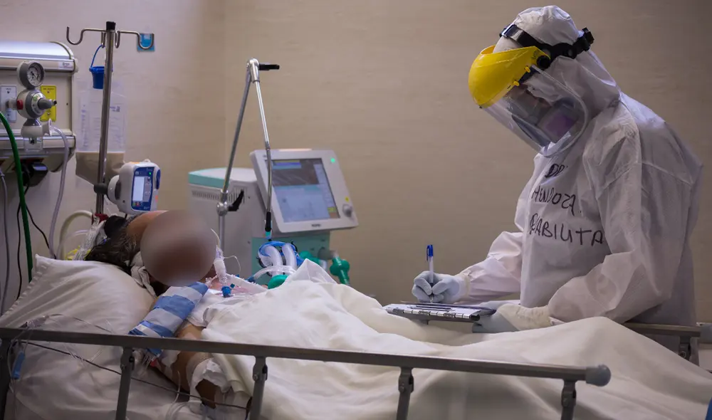 A la fecha hay más de 5.000 pacientes hospitalizados por COVID-19. Foto: Antonio Melgarejo / La República