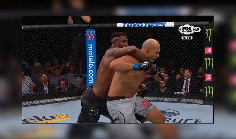 Ngannou derrotó a Dos Santos en UFC Minneapolis.